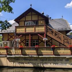 Tolles Restaurant am Fluss