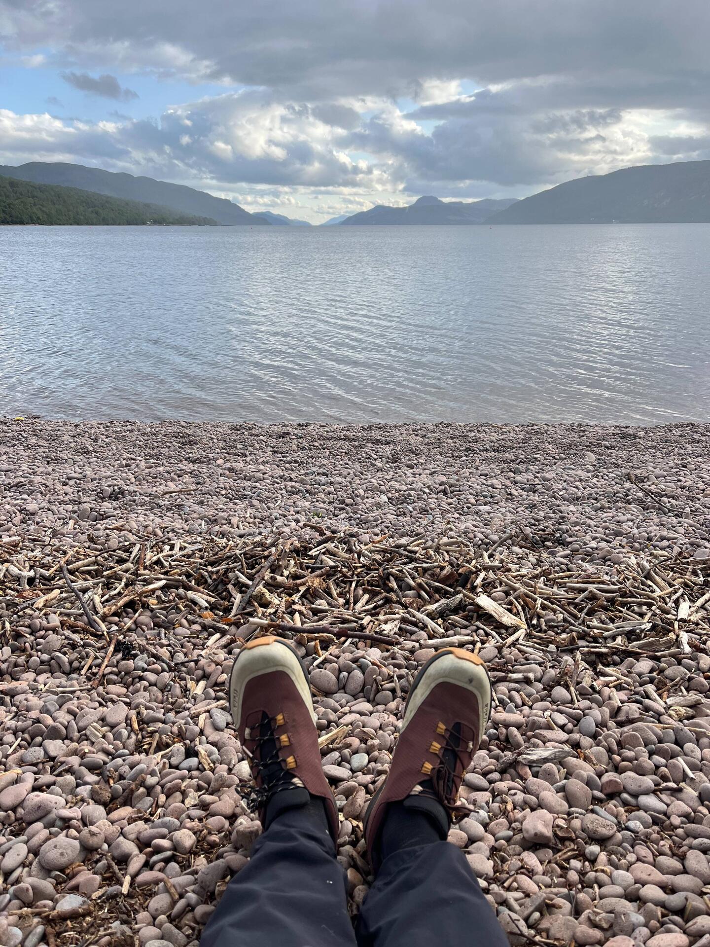 Am Ufer von Loch Ness
