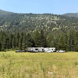 Wir sind heute auch immer mal wieder an Camper vorbeigekommen.