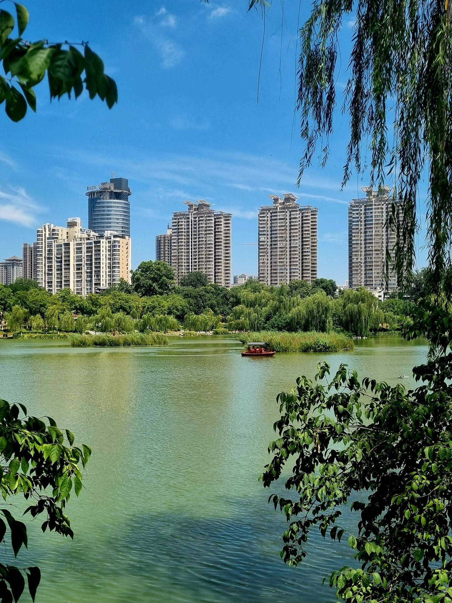 Spaziergang im Xingqinggong Park ...