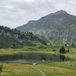 Vorbei am Körbersee runter nach Schröcken