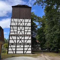 Glockenturm, der separat stehen musste