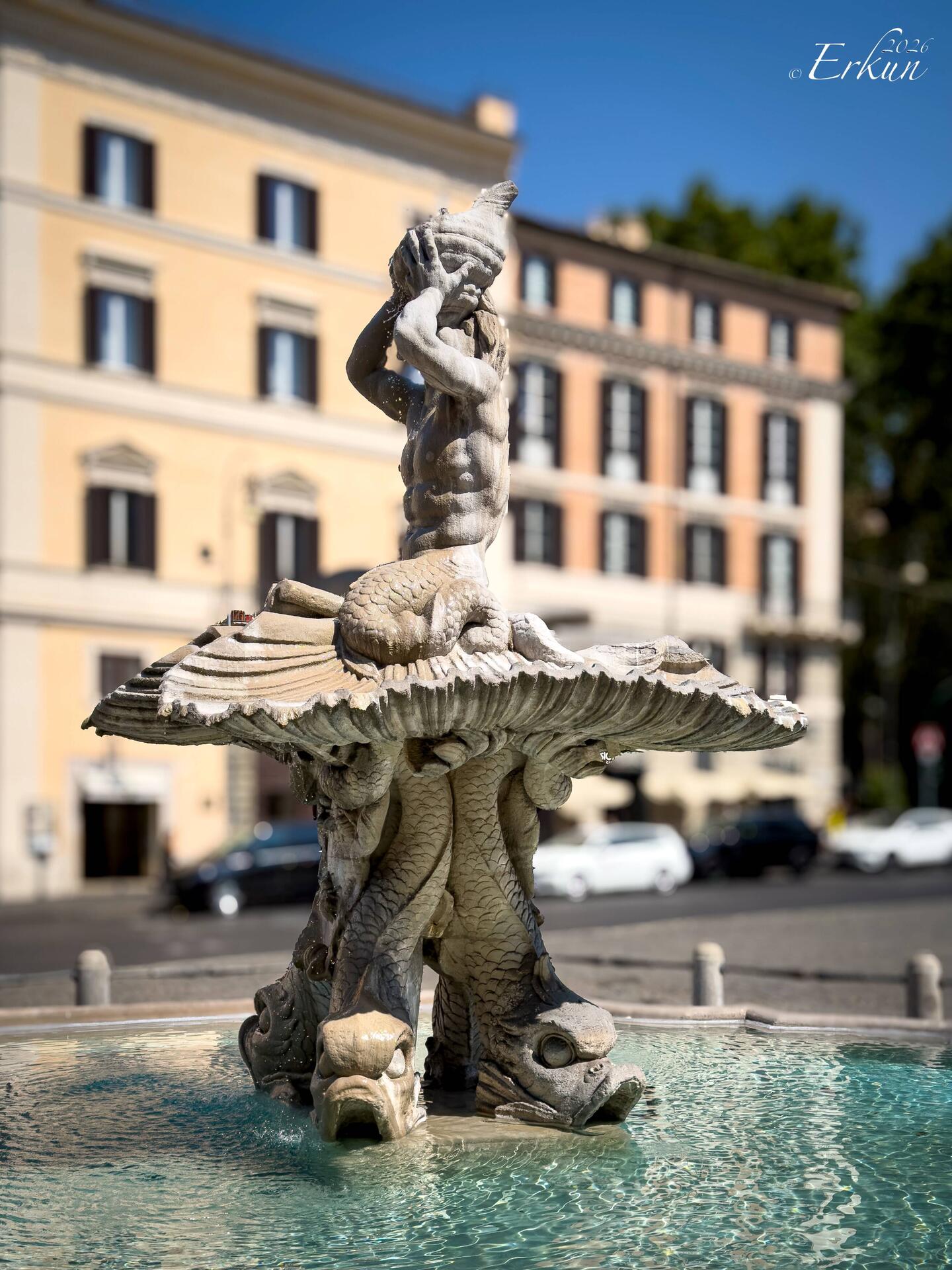 Fontana del Tritone — Piazza Barberini, Roma.