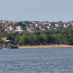 Der Badestrand vom Stellplatz