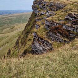 Close up of the steep west side of Cwar-du Mawr