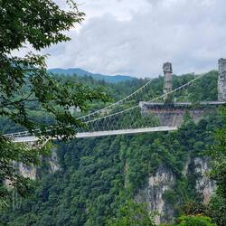 Und zurück nochmals über die Glasbrücke ...