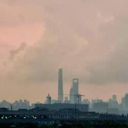 Abendstimmung mit Shanghai Tower
