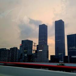 Auf dem Weg nach Downtown Shanghai