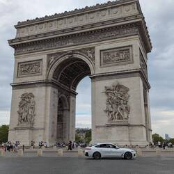 Arc de Triomphe an der Champs-Élisées