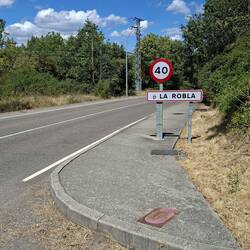 Nearly there...but of course the albergue is at the OTHER end of the town