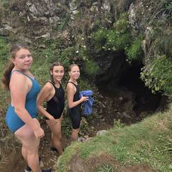 Eingang zur Höhle