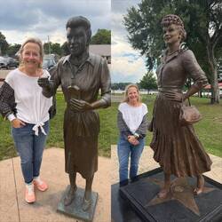The original statue on the left, and the replacement on the right