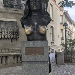 Büste von Dalida