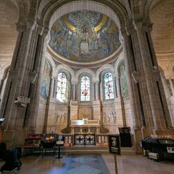 In Innern von Sacré-Coeur