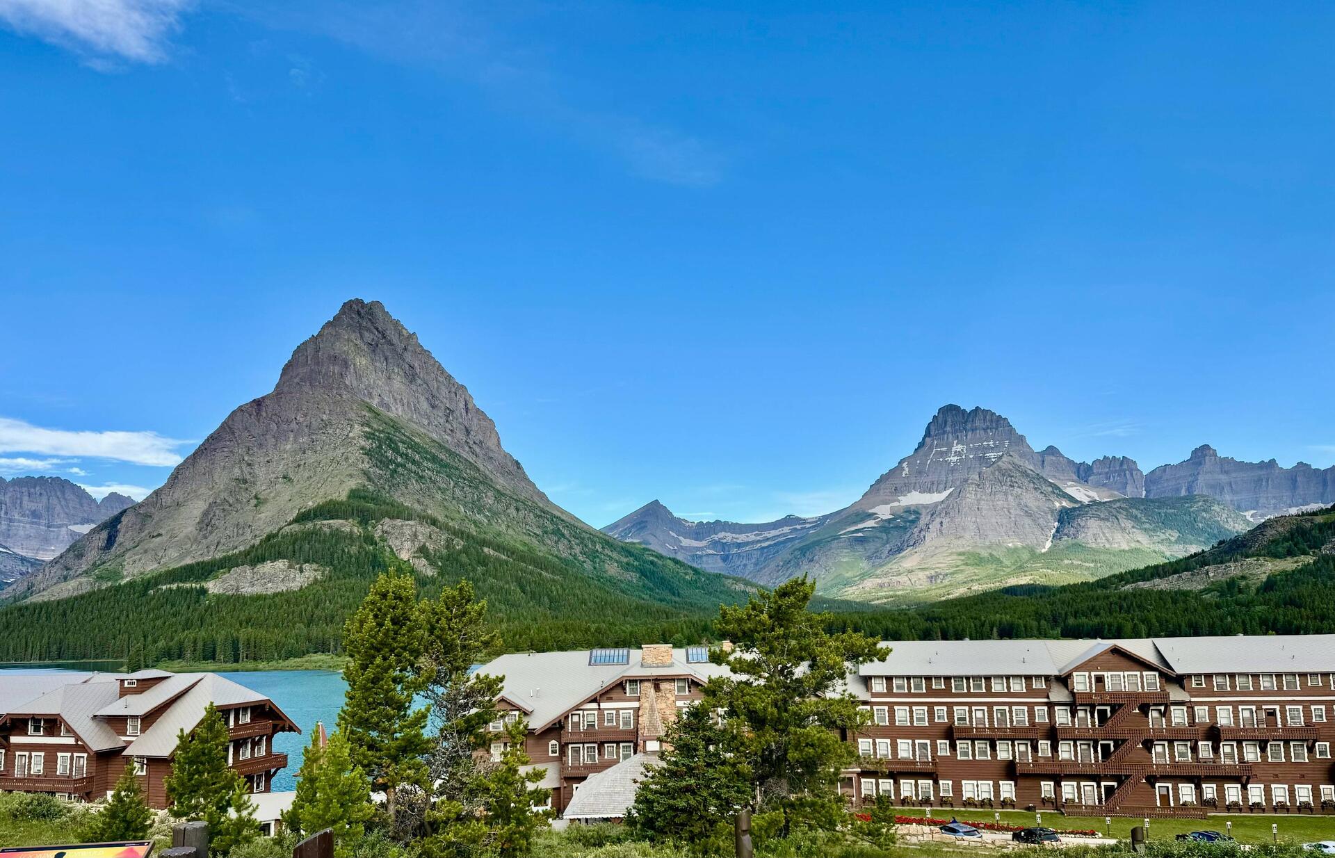 Many Glacier Lodge