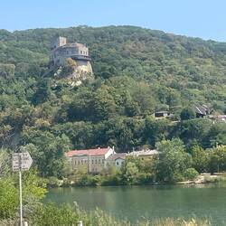 Nice castle to add to the scenery