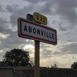 Het officiële adres was Levesville la Chenard, maar ik was toch echt in dit dorpje!