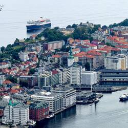 Can't resist taking a photo of m/s Havila Pollux ... completing the Kirkenes-Bergen run — Mt Fløyen