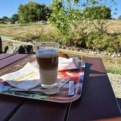 Koffie met croissantjes.