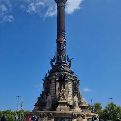 Monument a Colom