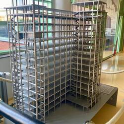 Das Konstruktionsmodell, ein Stahlbetonbau