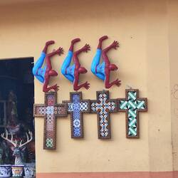The sacred and the profane, oder so.