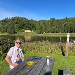 Breakfast in the sunshine