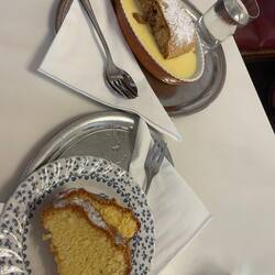 Kughelhoff and appfelstrudel