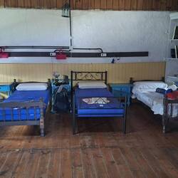 No bunks...yay!!