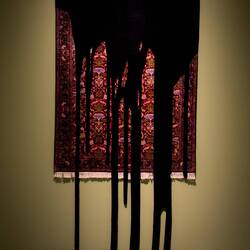 "Fuel" (Faig Ahmed; 2016); hand-knotted wool carpet & woven cotton ... Kode Art Lysverket.