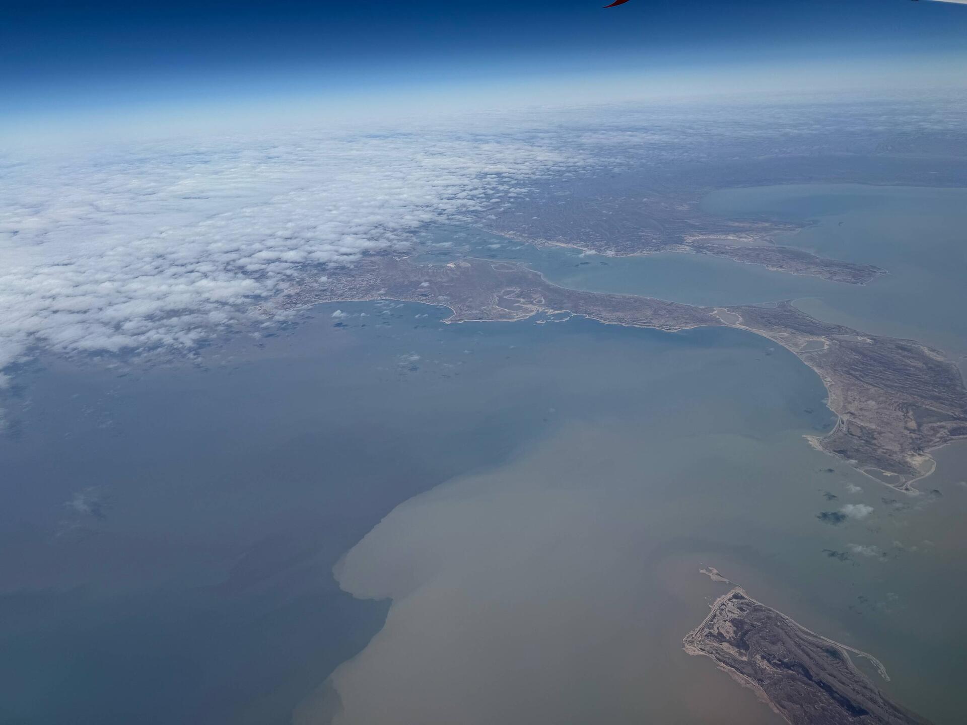 Lake Eyre .... from the air!