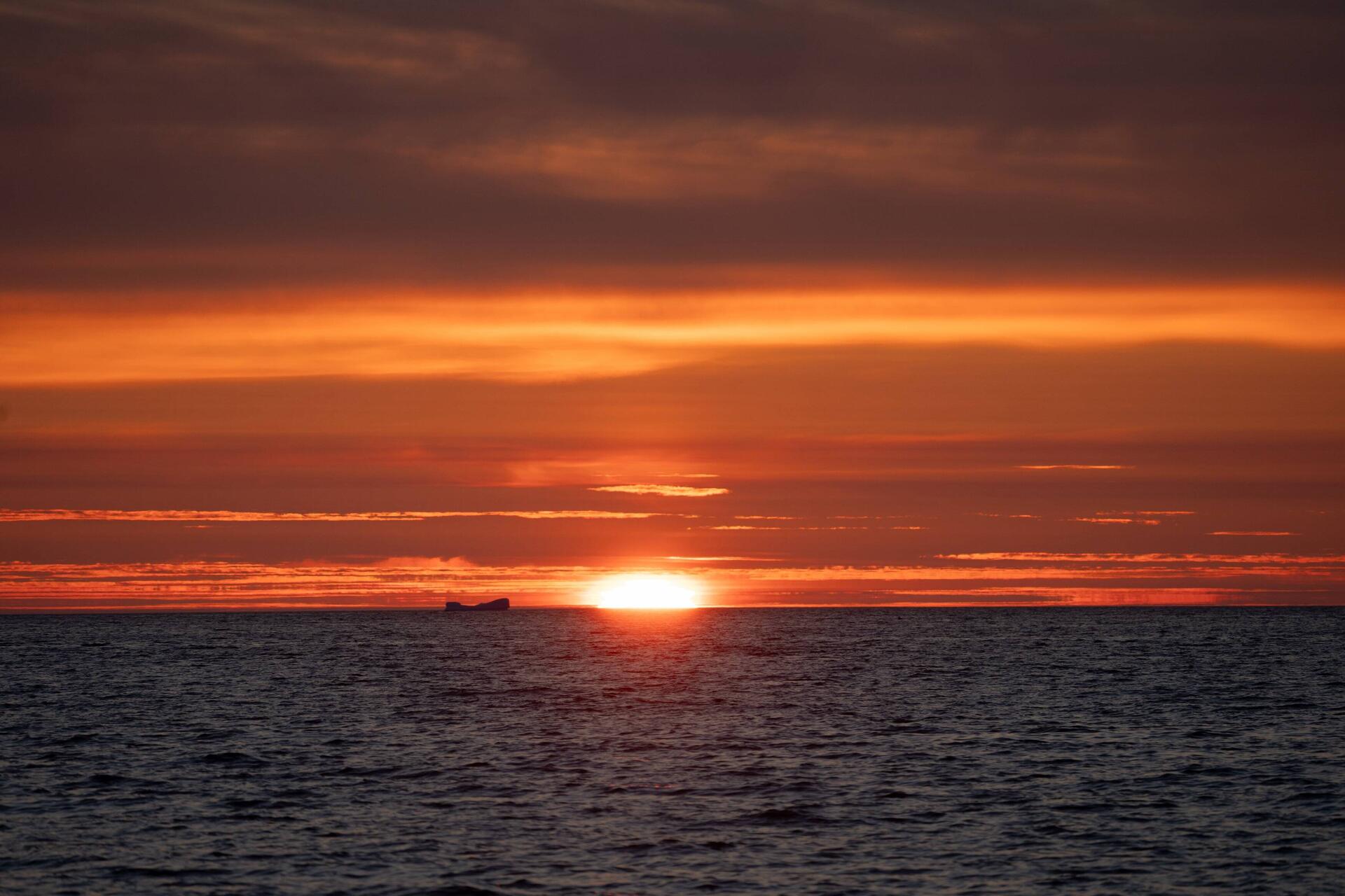 As low as it gets. Tomorrow we shall have the first sunset since about a month.