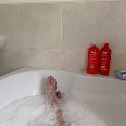🧖🏼‍♀️