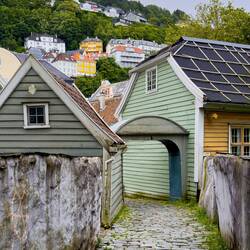 Quaint gate on the way to the apartment ... Byparken — Bergen, Norway.