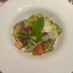 Insalata Panzanella - Italienischer Brotsalat