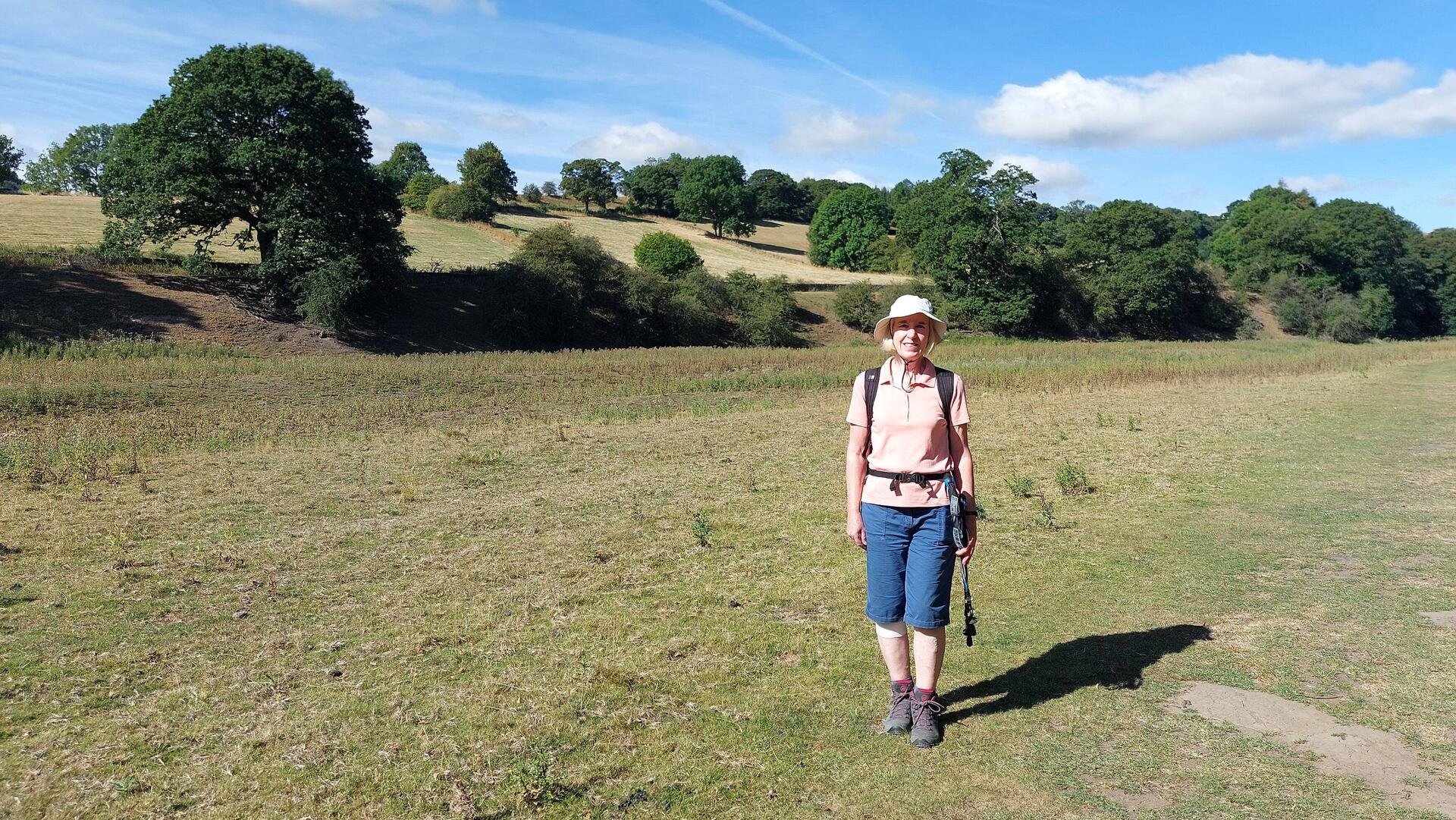 Walking to Mount Pleasant Farm from Hathersage