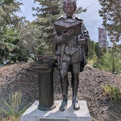 The Bard himself