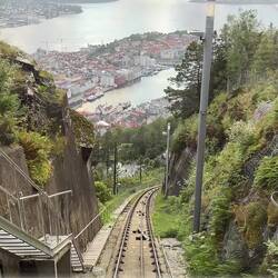 ... und vom Fløyen wieder hinab.