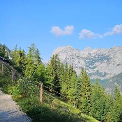 Gleich die erste Etappe geschafft - die Schärtenalm