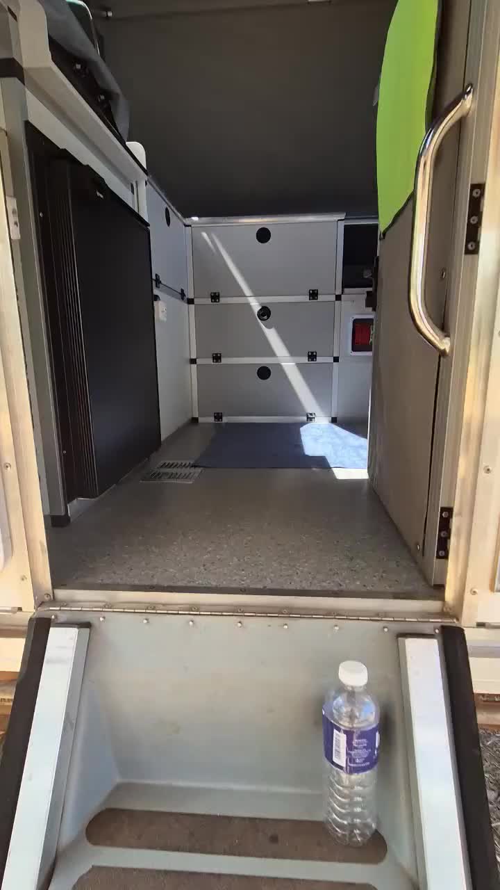 Roomtour durch unser 6-wöchiges Zuhause 😊