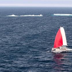 Passing an ice floe at 9.5 knots.