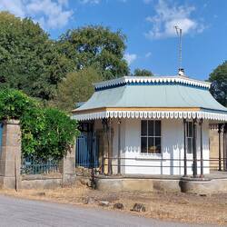 Chatsworth Park Estate; small building near the caravan park