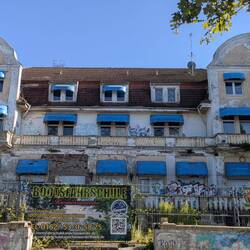 Strand Hotel - die 1. Adresse an der Promenade...