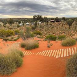 Kata Tjuṯa, Camp 2, and Uluru