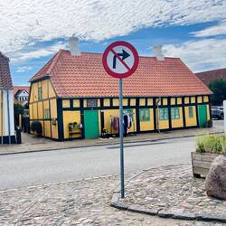 Die Dänen können auch bunte Häuser.