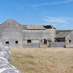 Old Farm building on the walk down to Foolow