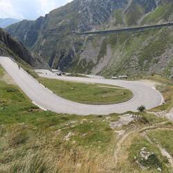 Ein paar Kurven der Tremola