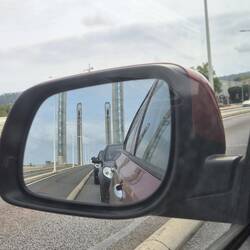 Stoplichten na de brug in Bordeaux, een kwartier later...... 😳