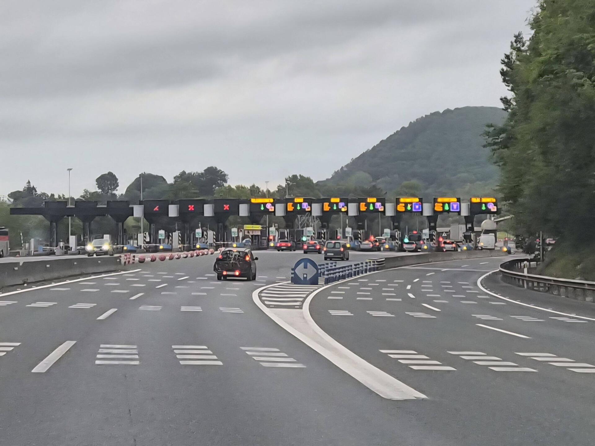 De laatste Spaanse tolpoortjes.