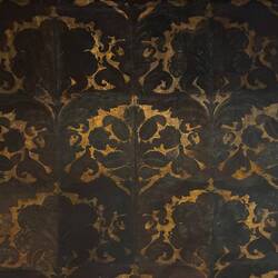 Ledertapete, die August aus Schloss Moritzburg mitgebracht hat